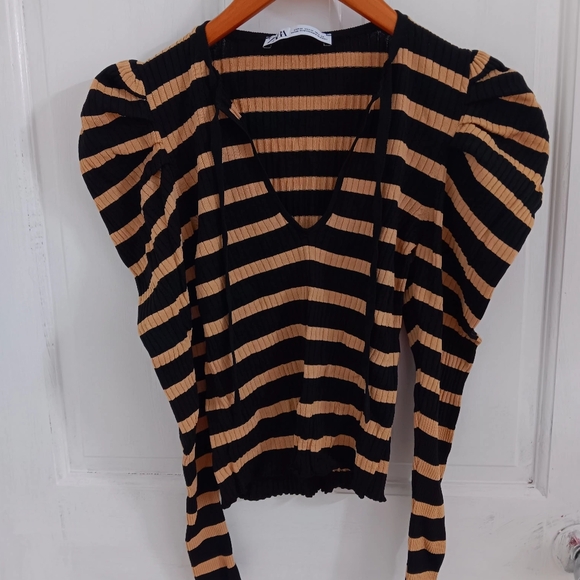 Zara Ballon Sleeved Stripped Sweater - Picture 2 of 5